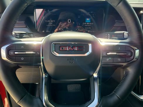 Used 2024 GMC Acadia Elevation image 19