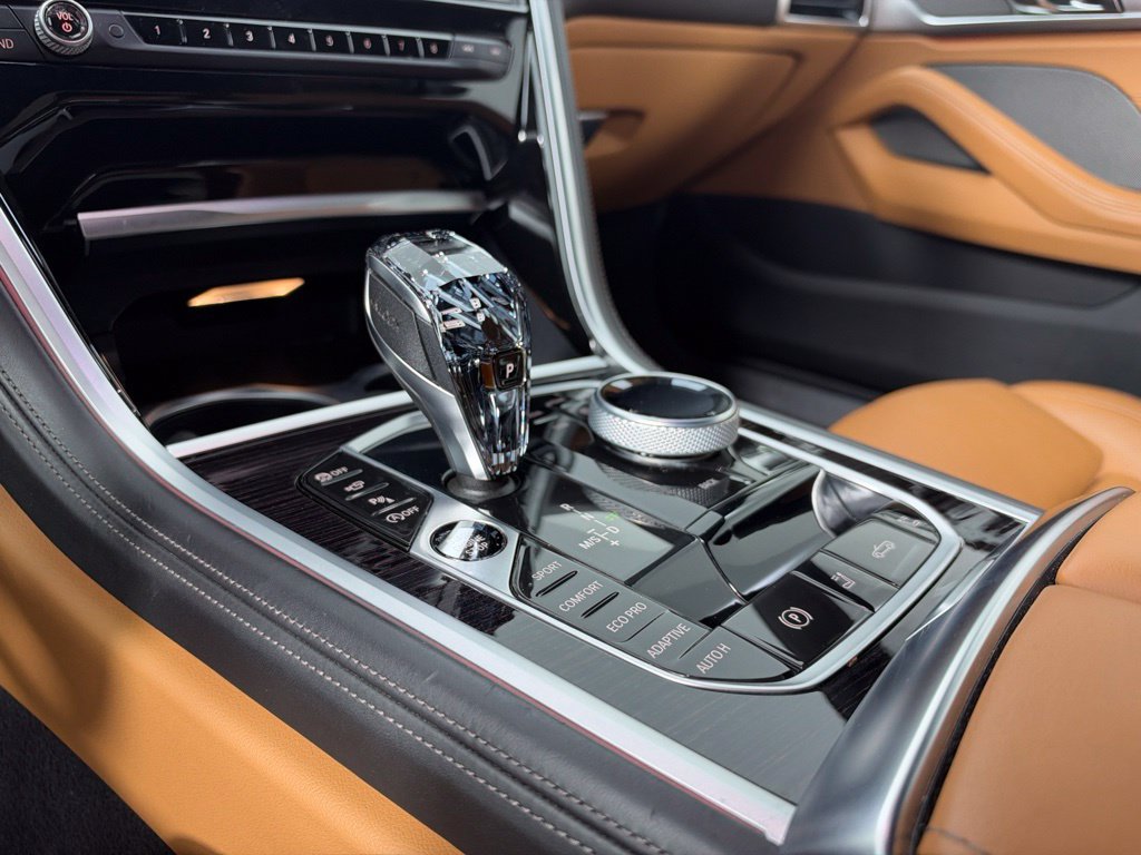 Used 2020 BMW 840i Convertible w/ Comfort Seating Package RWD image 29