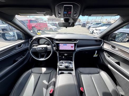 New 2026 Jeep Grand Cherokee L Limited w/ Limited Altitude Package image 10