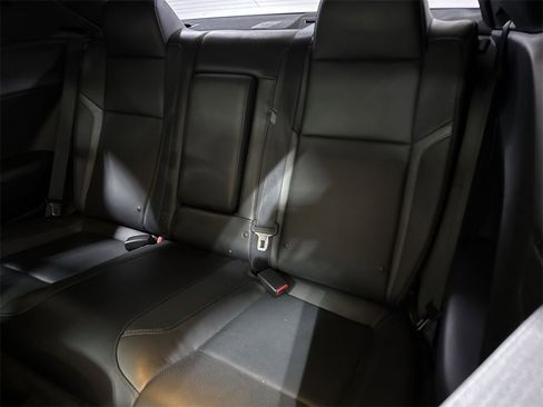 Used 2015 Dodge Challenger SXT Plus image 24