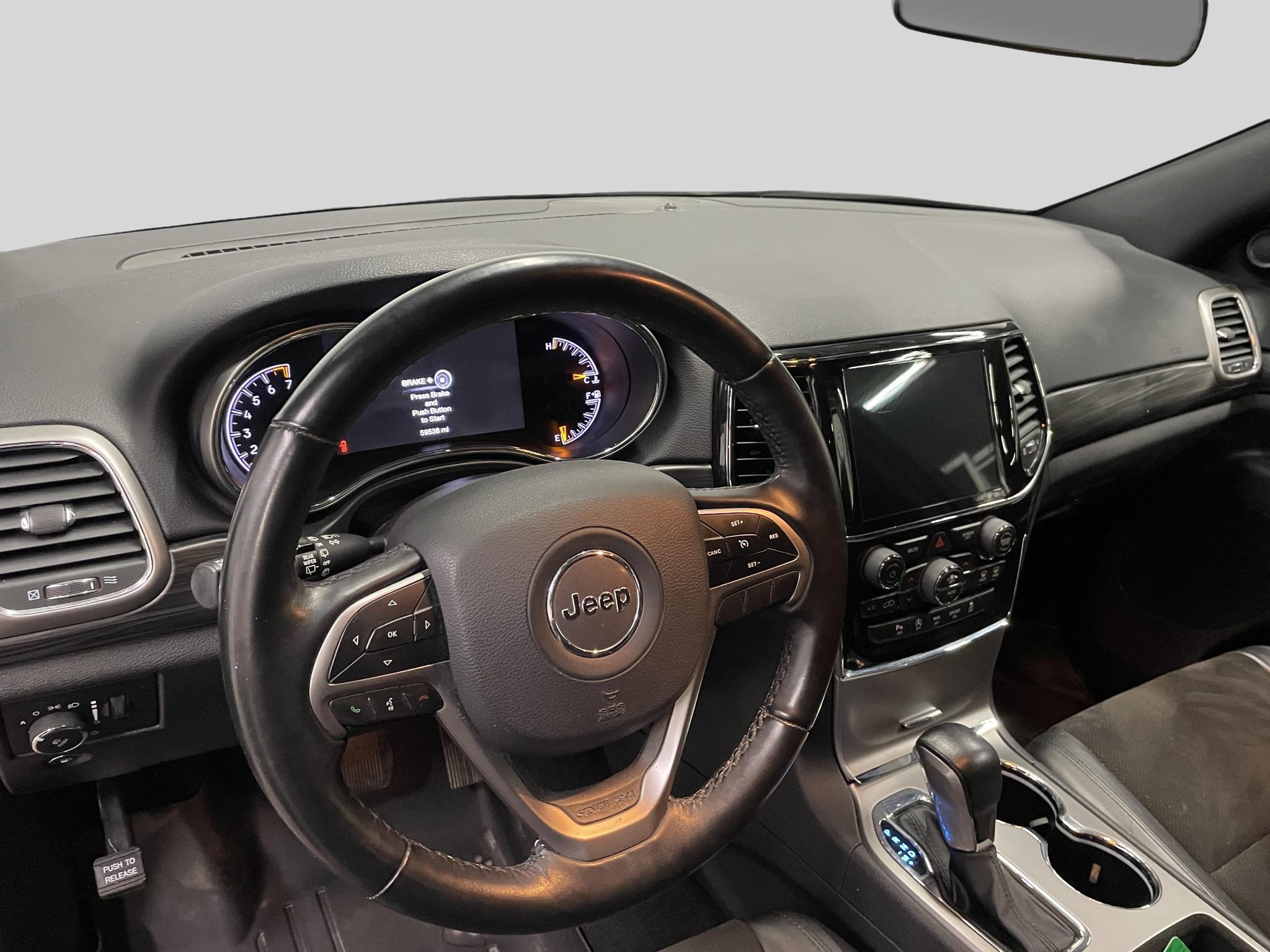 Used 2021 Jeep Grand Cherokee Laredo X AWD/4WD image 12