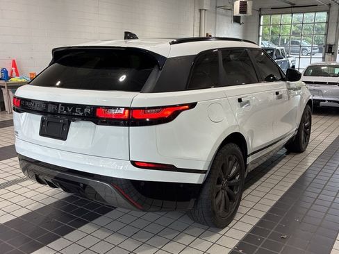 Used 2018 Land Rover Range Rover Velar R-Dynamic SE AWD/4WD image 3