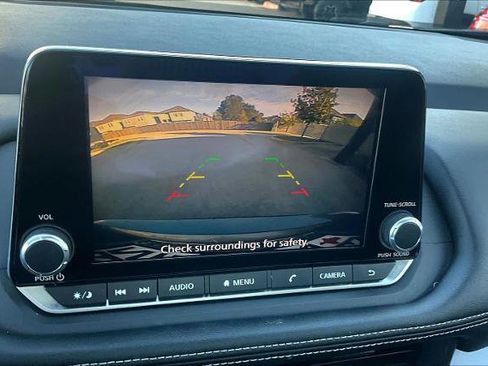 Certified 2024 Nissan Rogue SV image 25