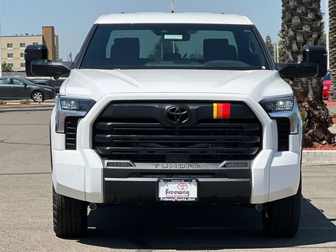New 2026 Toyota Tundra SR5 AWD/4WD image 9