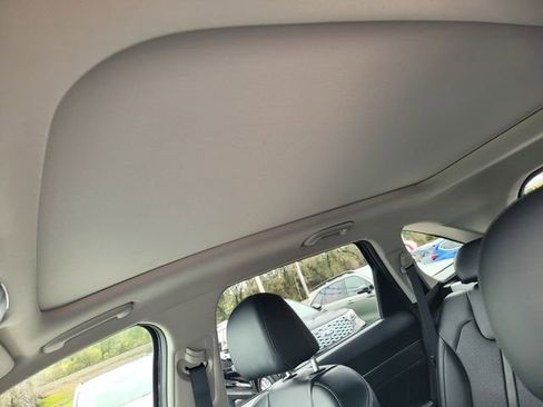 Used 2023 Kia Sorento SX image 20