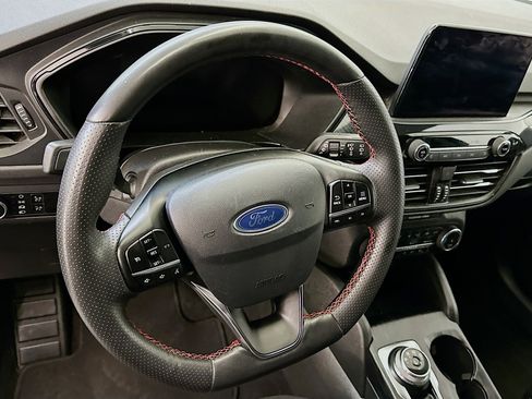 Used 2024 Ford Escape ST-Line image 18