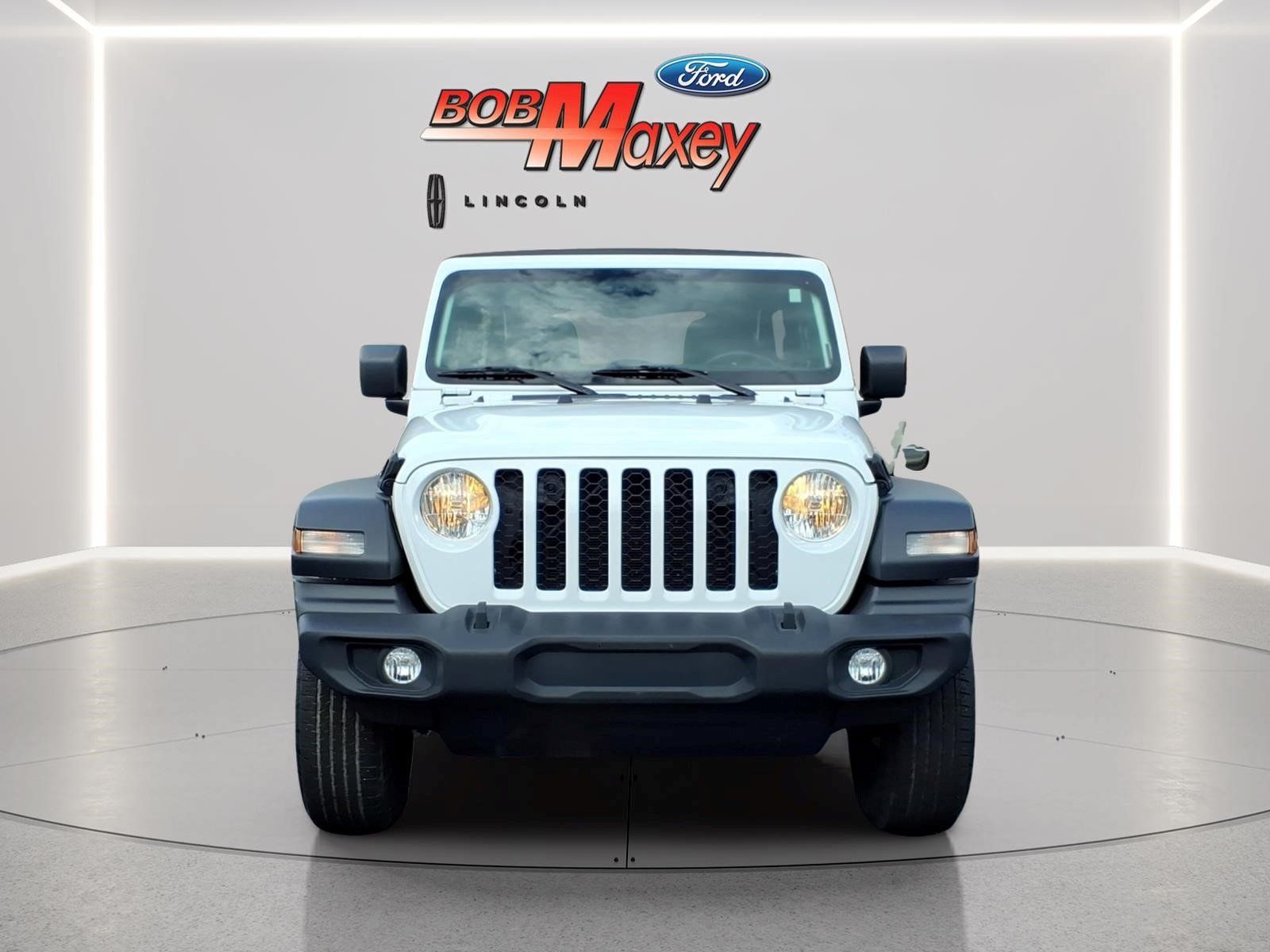Used 2024 Jeep Wrangler Unlimited Sport AWD/4WD image 2