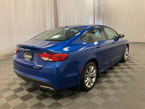 Used 2015 Chrysler 200 S FWD image 5
