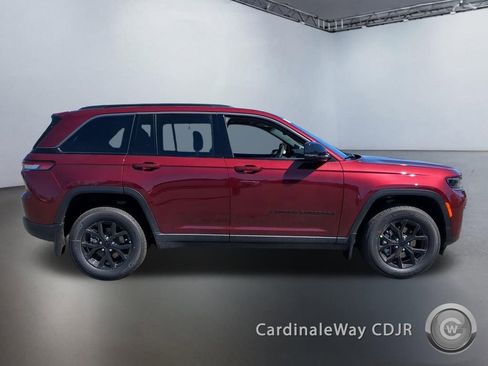 New 2026 Jeep Grand Cherokee Altitude AWD/4WD image 3