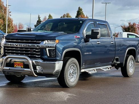 Used 2021 Chevrolet Silverado 2500 LTZ w/ LTZ Convenience Package image 8