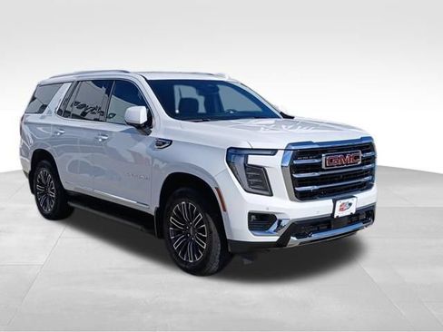 Used 2025 GMC Yukon Elevation AWD/4WD image 7