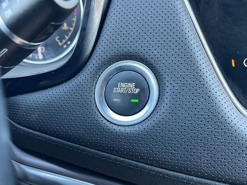 Used 2023 Cadillac XT5 Luxury image 38