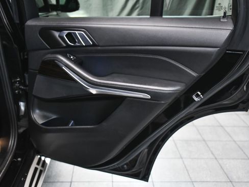 Used 2023 BMW X5 xDrive40i image 12