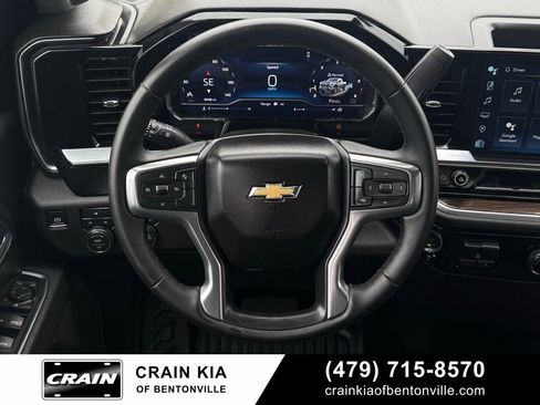 Used 2025 Chevrolet Silverado 2500 LT AWD/4WD image 14