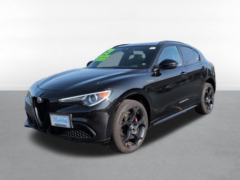 Used 2023 Alfa Romeo Stelvio Veloce AWD/4WD image 8