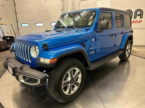 Certified 2022 Jeep Wrangler Unlimited Sahara image 11