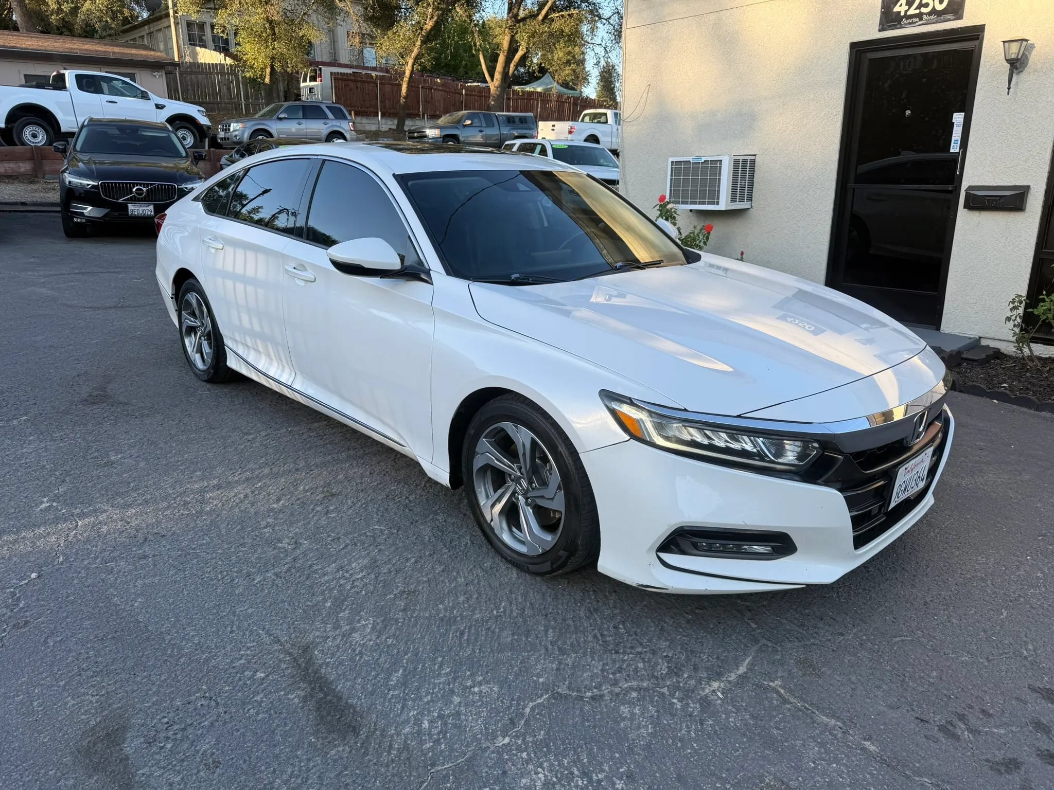 Used 2018 Honda Accord EX-L image 3