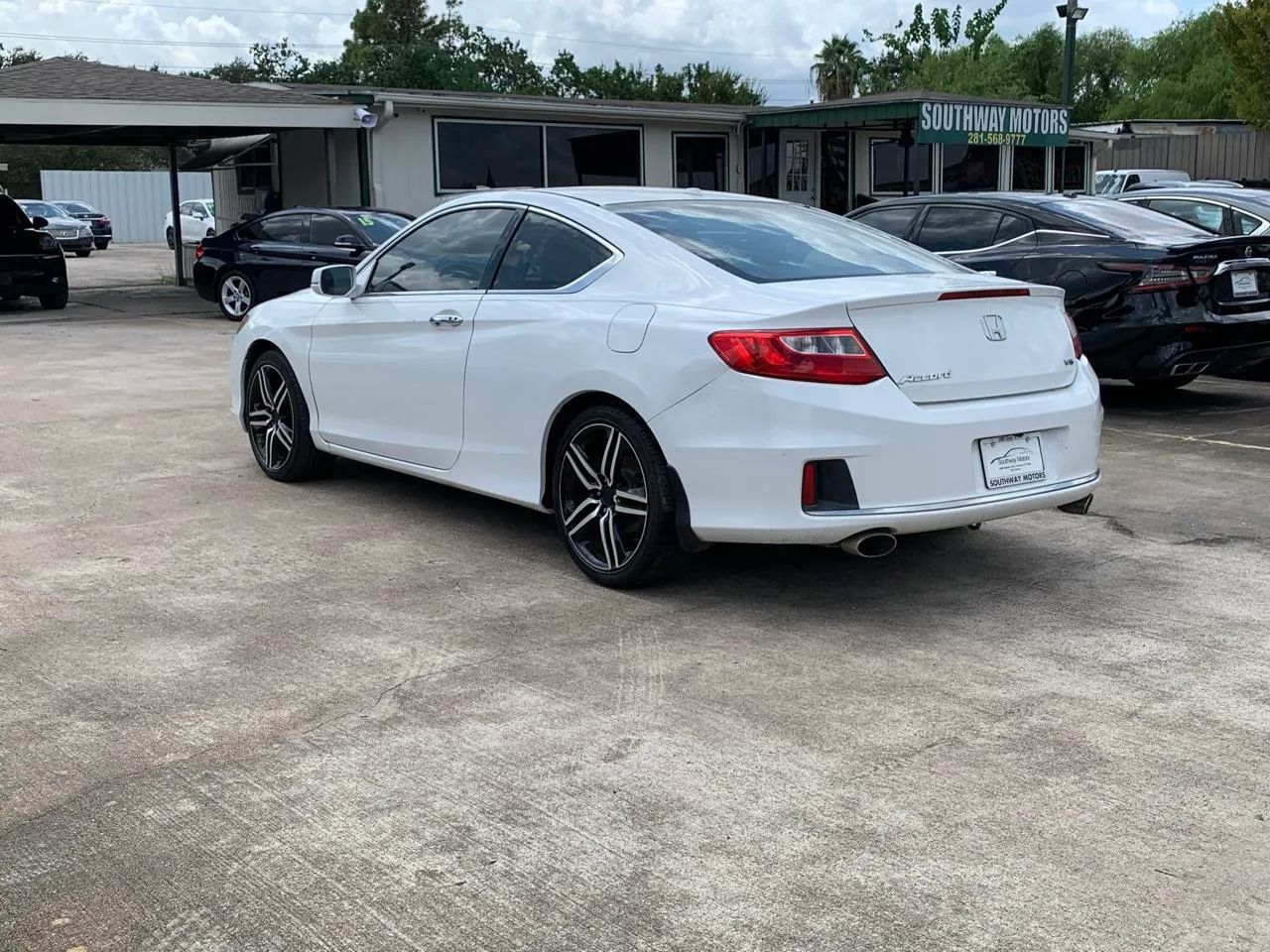 Used 2013 Honda Accord EX-L image 5