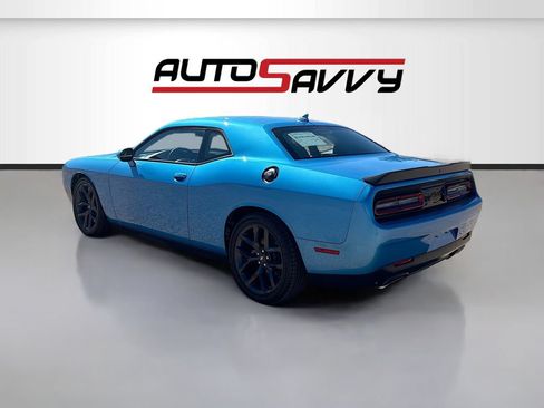 Used 2023 Dodge Challenger R/T RWD image 5