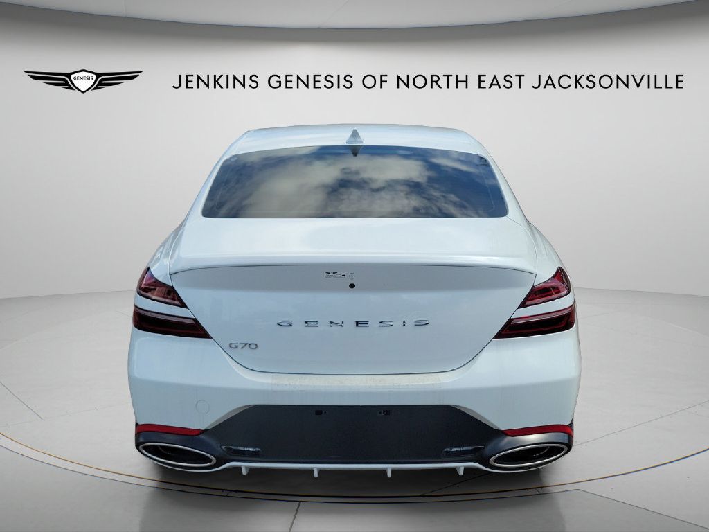 Used 2025 Genesis G70 2.5T RWD image 3