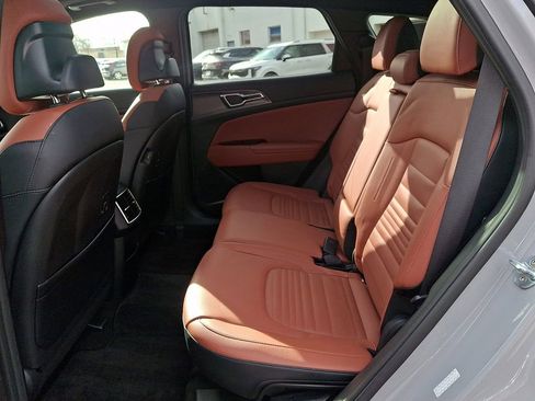 Certified 2023 Kia Sportage SX image 10
