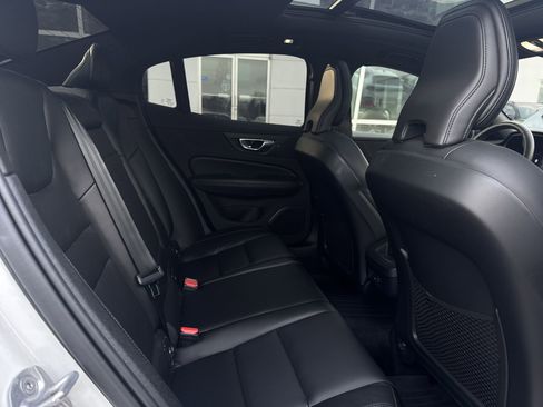Used 2023 Volvo S60 B5 Plus w/ Climate Package image 28