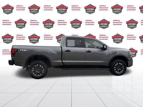 Used 2024 Nissan Titan PRO-4X image 8