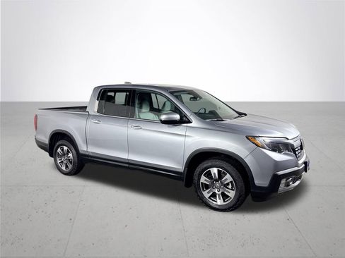 Used 2017 Honda Ridgeline RTL-E image 4