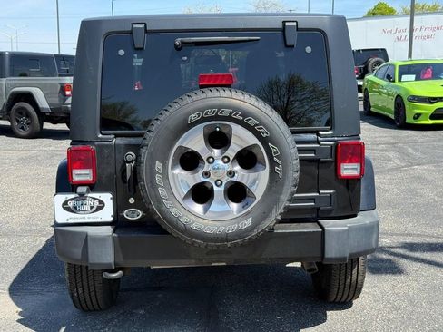 Used 2016 Jeep Wrangler Sahara w/ Dual Top Group AWD/4WD image 5