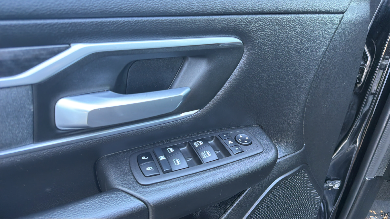 Used 2023 RAM 1500 Big Horn AWD/4WD image 23