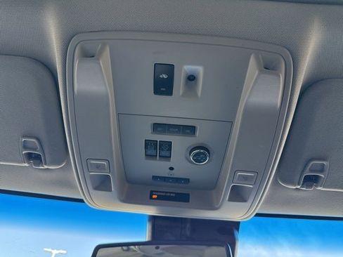 Used 2018 GMC Yukon XL Denali w/ Denali Ultimate Package image 31