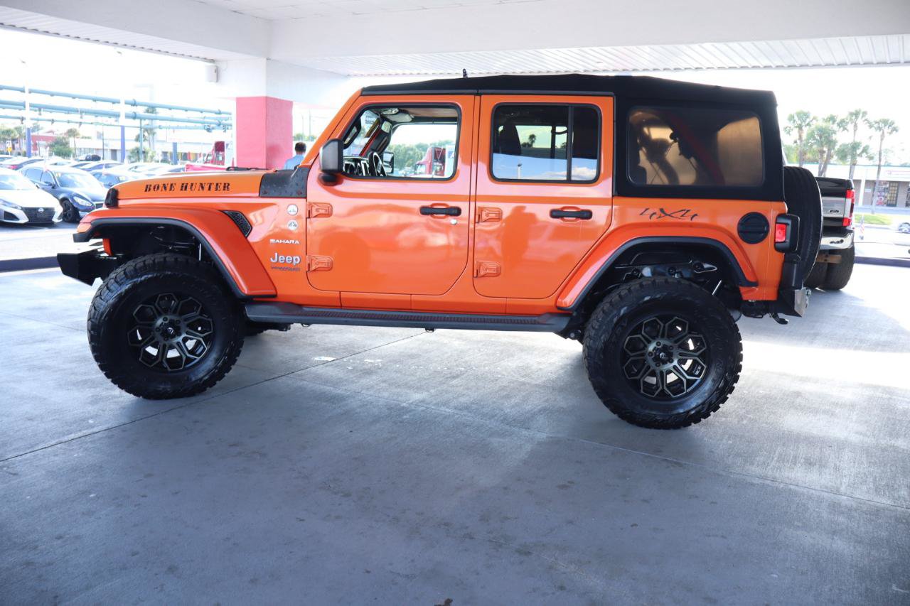 Used 2019 Jeep Wrangler Unlimited Sahara AWD/4WD image 10