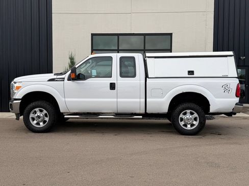 Used 2016 Ford F250 XL w/ XL Appearance Package AWD/4WD image 2