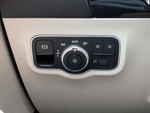 Certified 2025 Mercedes-Benz GLA 250 image 10