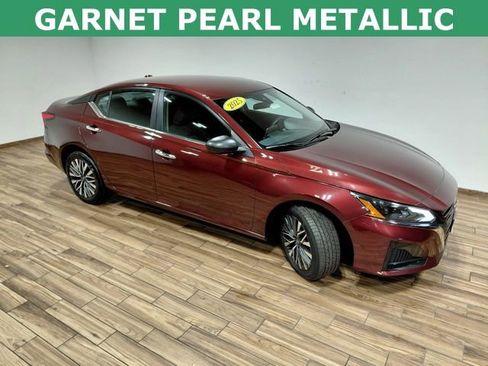 Used 2025 Nissan Altima 2.5 SV image 7