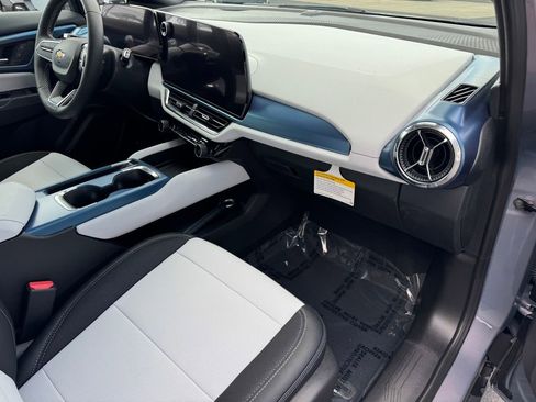 New 2026 Chevrolet Equinox EV LT FWD image 7