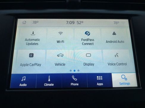 Used 2020 Ford Fusion SE image 38