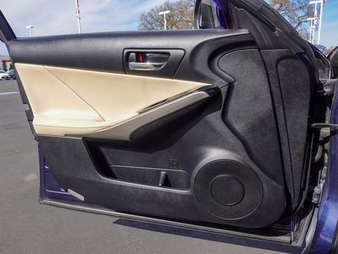 Used 2015 Lexus IS 250 w/ Navigation System Package image 22