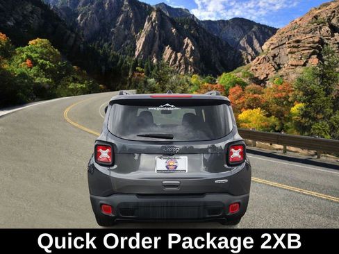 Used 2021 Jeep Renegade Latitude w/ Convenience Group image 5