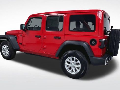 Used 2023 Jeep Wrangler Unlimited Sport w/ Sun And Sound Package AWD/4WD image 19