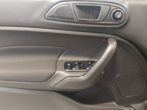 Used 2019 Ford Fiesta SE image 27