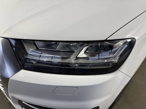 Used 2017 Audi Q7 3.0T Prestige AWD/4WD image 29