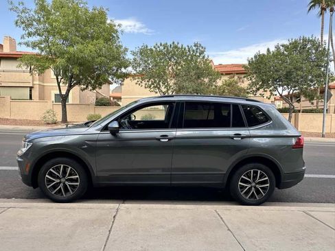 Used 2021 Volkswagen Tiguan S FWD image 5