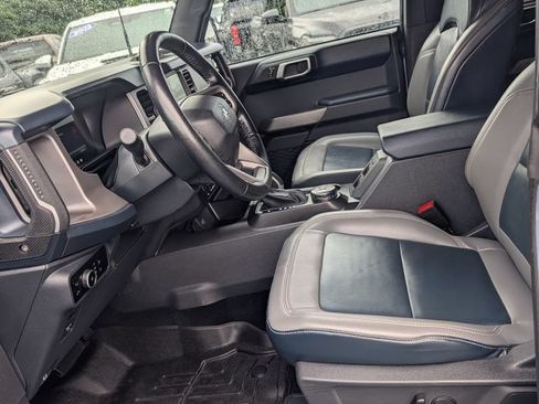 Used 2023 Ford Bronco Outer Banks AWD/4WD image 14