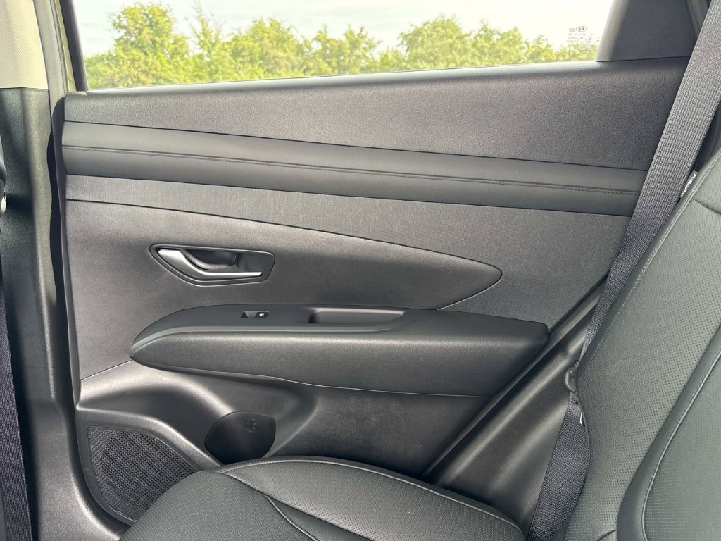 Used 2025 Hyundai Tucson SEL FWD image 15