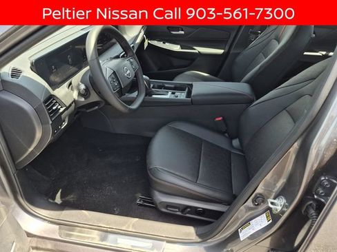 New 2026 Nissan Sentra SR w/ SR Premium Package FWD image 8