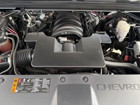 Used 2017 Chevrolet Tahoe 4WD w/ Remote Keyless Entry Package image 42