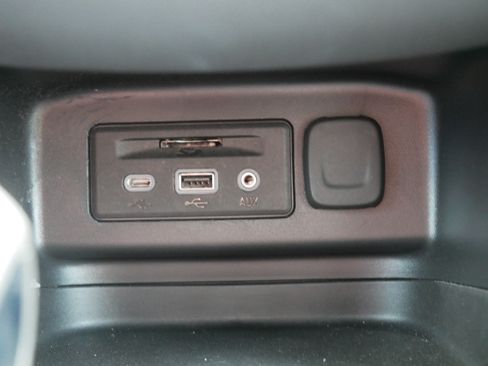 Used 2024 Chevrolet Equinox LT AWD/4WD image 33