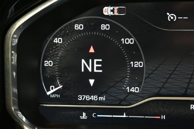 Used 2025 GMC Sierra 1500 SLT AWD/4WD image 13