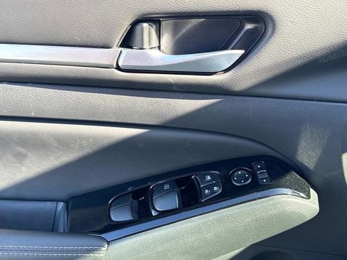 Used 2025 Nissan Altima 2.5 SL image 26